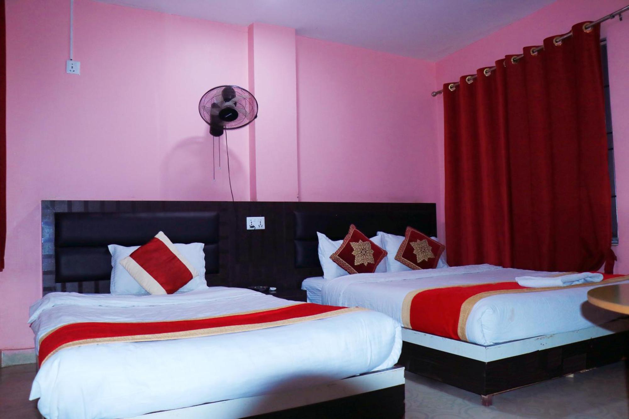 Hotel Megha Heritage Surkhet 외부 사진