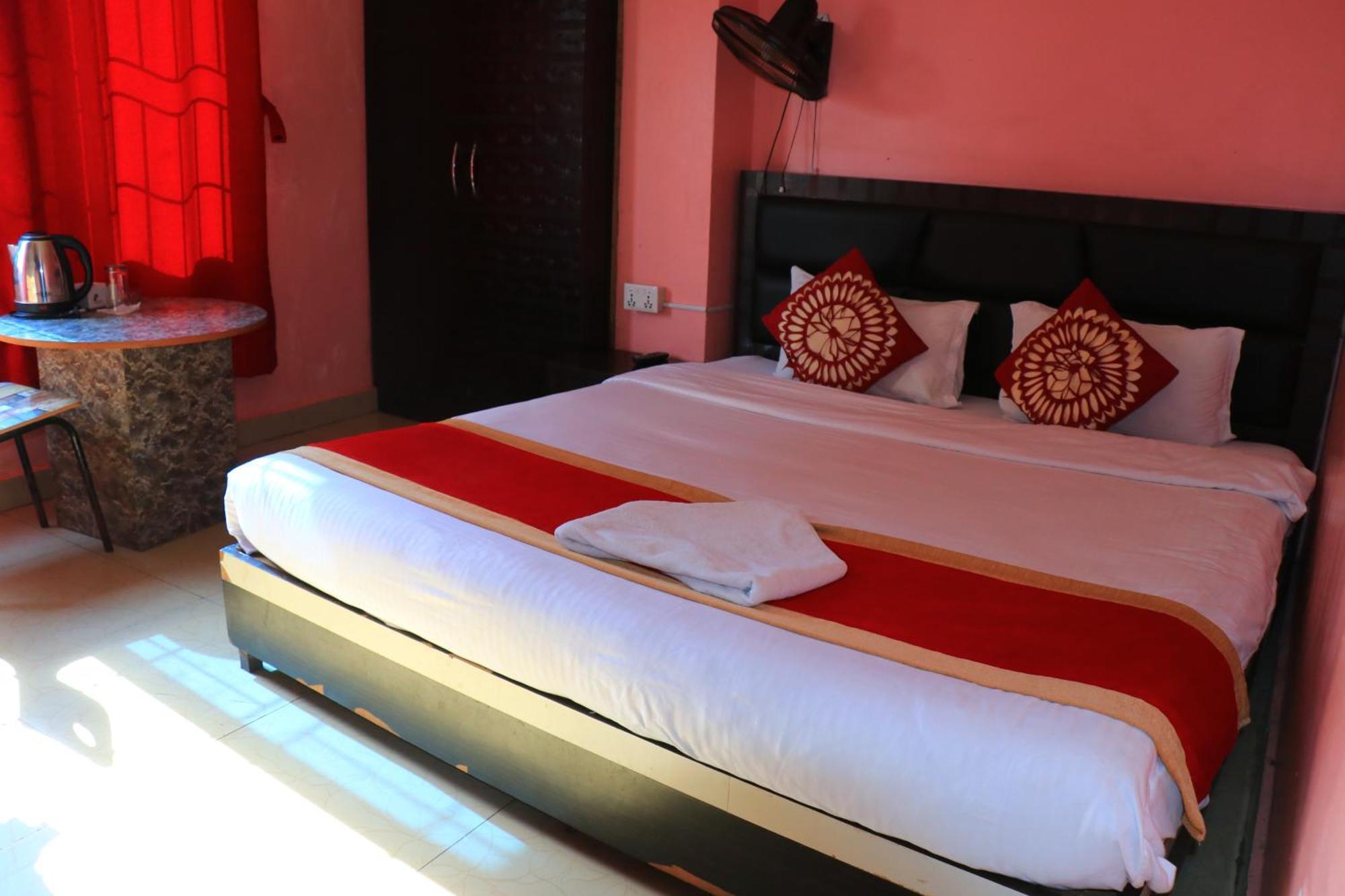 Hotel Megha Heritage Surkhet 외부 사진